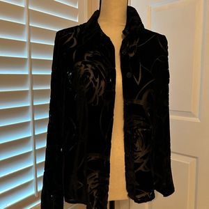 Beautiful velvet blouse. Acorn Medium